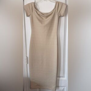 Código like New Elegant Off-Shoulder Bodycon Dress